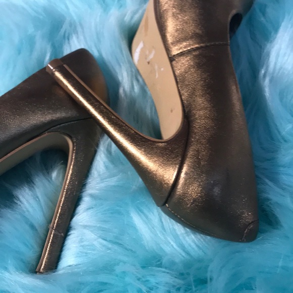 Dark GOLD size 6 platform stilettos - Picture 3 of 7